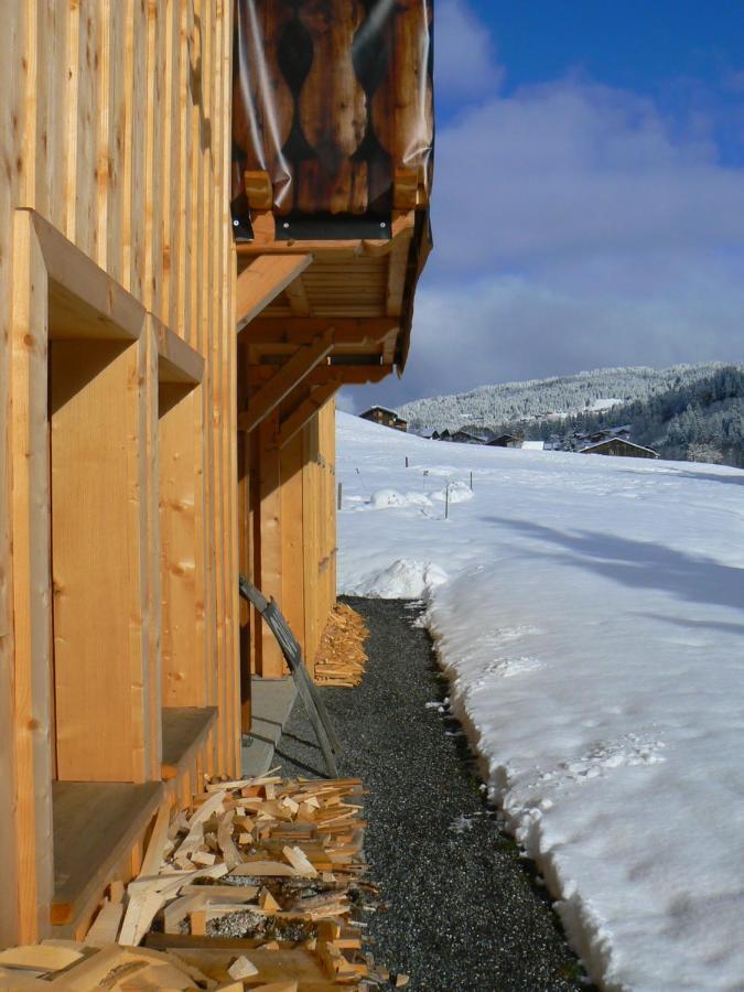 Apartamento Le Grenier A Luge Les Gets Exterior foto