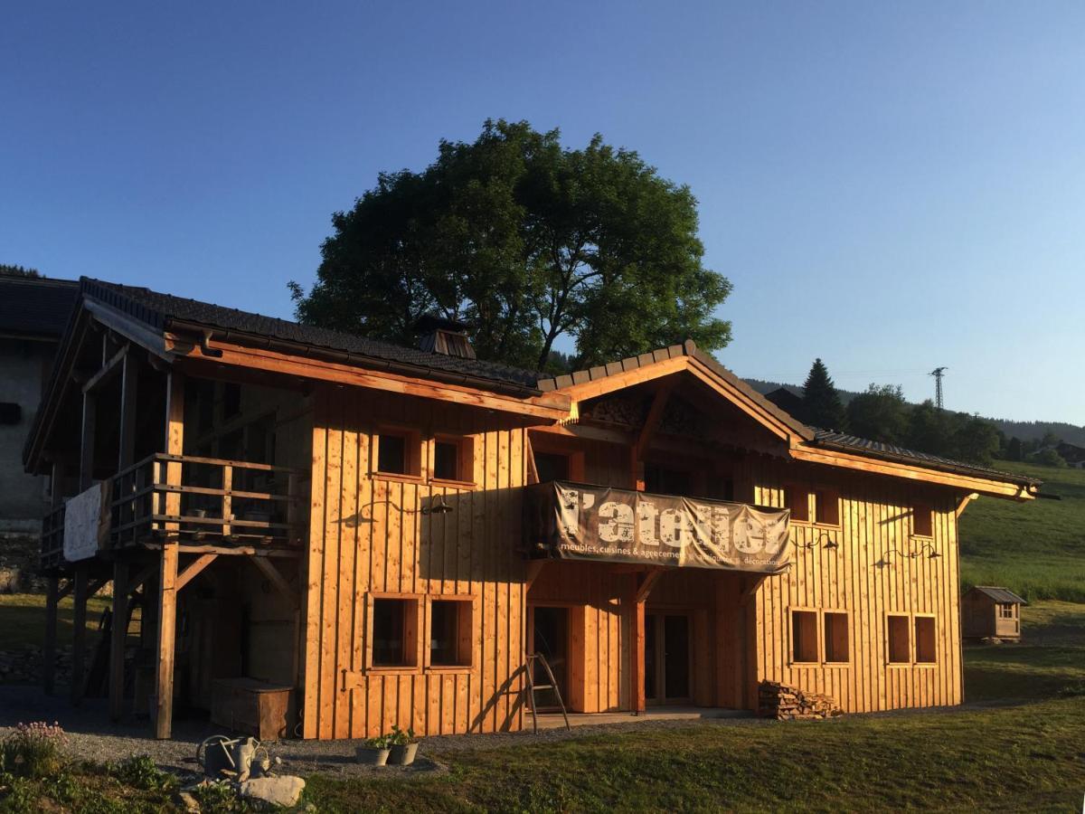 Apartamento Le Grenier A Luge Les Gets Exterior foto